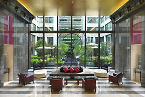 paris-hotel-lobby
